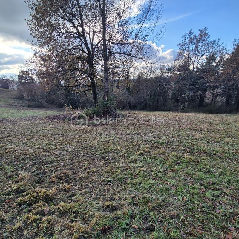 Terrain constructible - 2 910 m²
