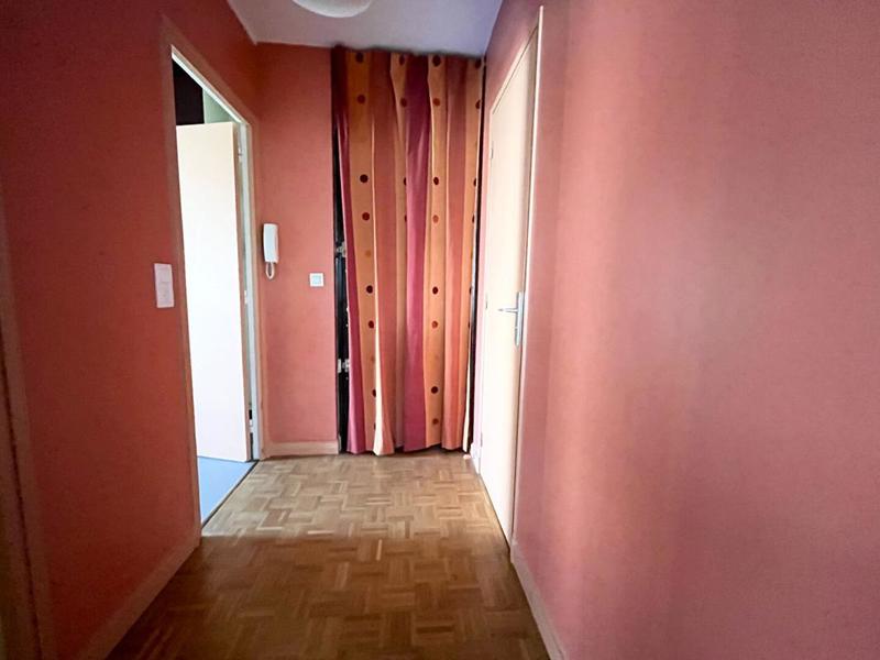 Appartement - 82 m² - 4 pièces