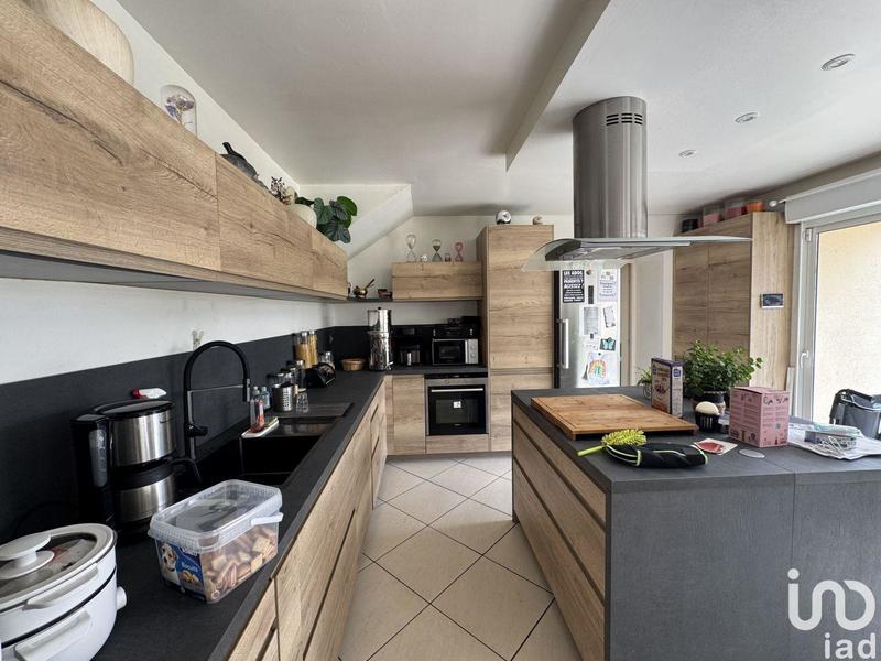 Maison - 247 m² - 8 pièces