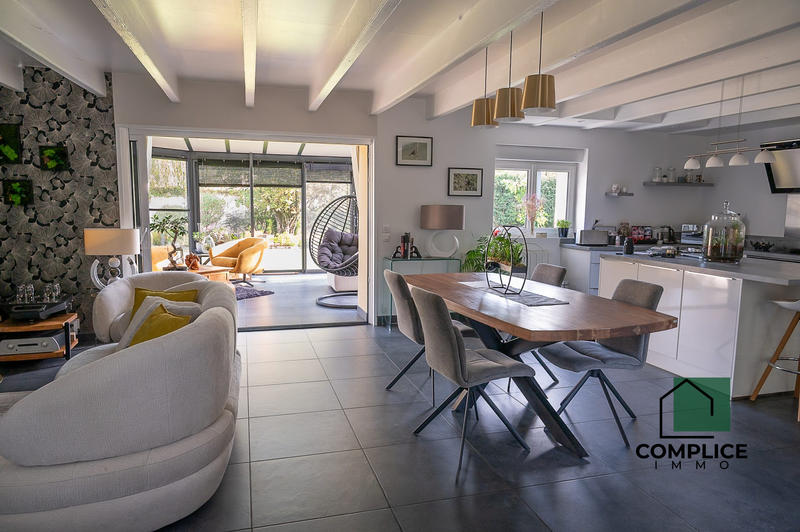 Maison - 155 m² - 4 pièces