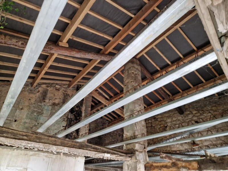 Maison en pierre - 120 m² - 2 pièces