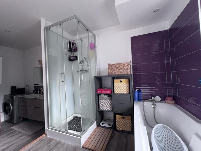 Appartement ancien - 99 m² - 5 pièces