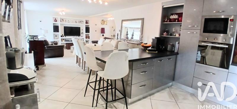 Maison - 142 m² - 5 pièces