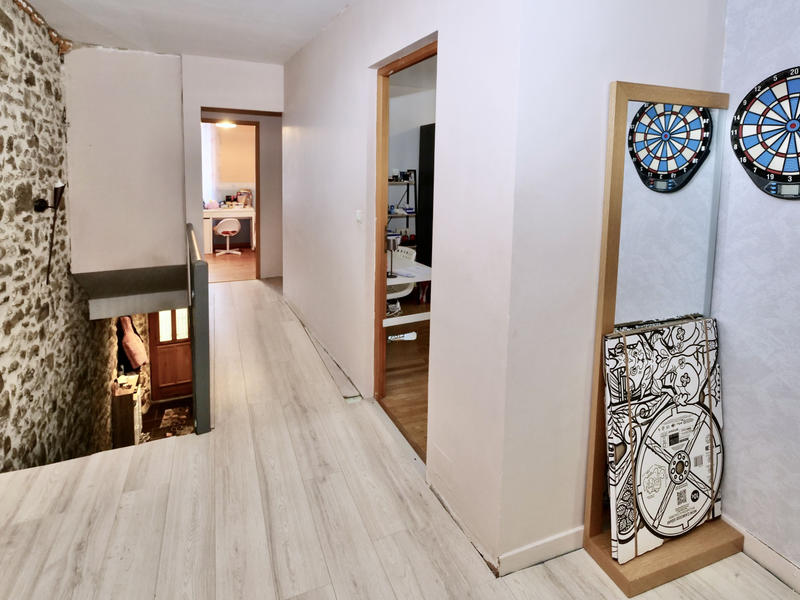 Maison - 184 m² - 9 pièces