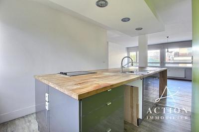 Appartement - 85 m² - 3 pièces