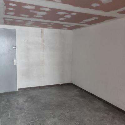 Local commercial - 90 m² - 3 pièces