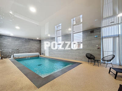 Local commercial - 255 m² - 5 pièces