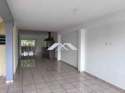 Appartement - 100 m² - 5 pièces