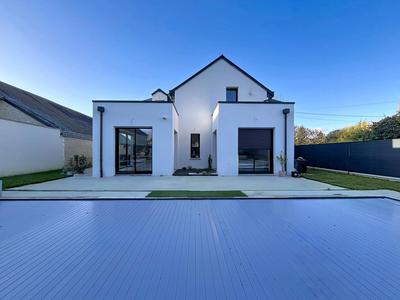 Maison - 182 m² - 6 pièces