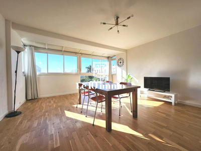 Appartement - 84 m² - 5 pièces