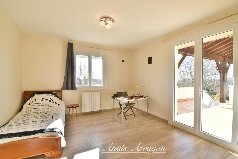 Maison - 206 m² - 4 pièces