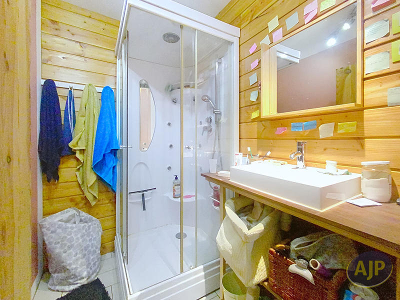 Maison - 137 m² - 6 pièces