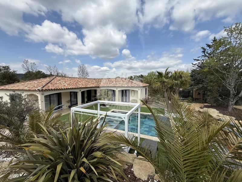 Villa - 160 m² - 6 pièces