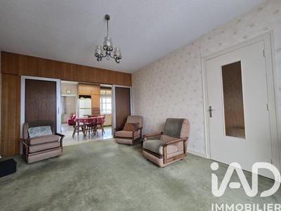 Maison - 188 m² - 8 pièces