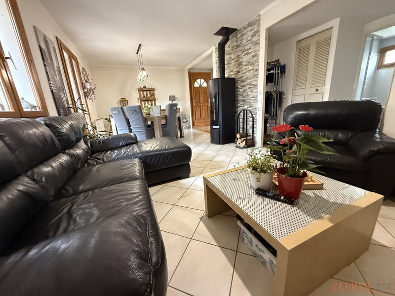 Villa - 90 m² - 4 pièces