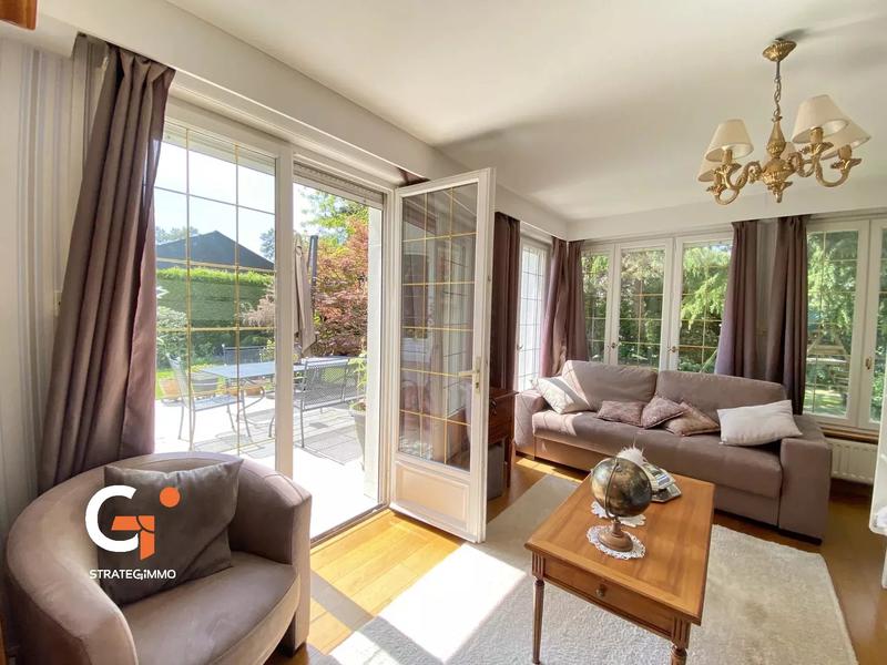 Propriété - 300 m² - 10 pièces