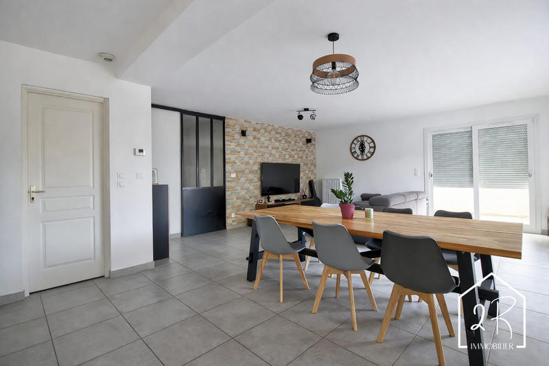 Maison - 102 m² - 5 pièces