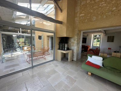 Maison en pierre - 222 m² - 9 pièces