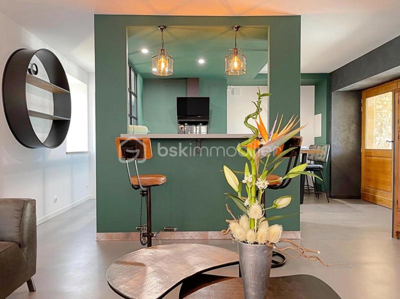 Propriété - 361 m² - 11 pièces