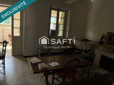 Appartement - 90 m² - 4 pièces