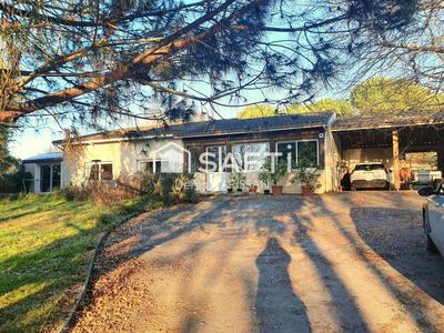 Maison - 140 m² - 5 pièces