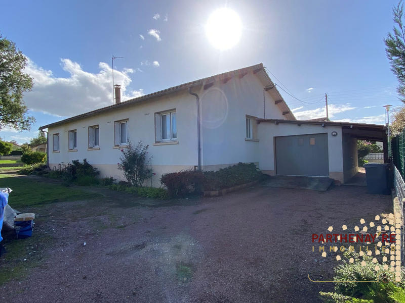 Maison - 97 m² - 5 pièces