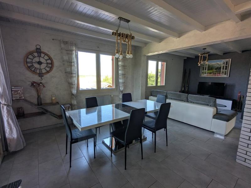 Maison - 152 m² - 6 pièces