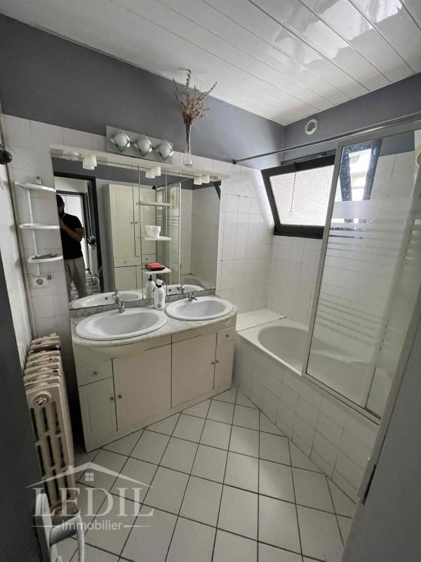 Maison - 145 m² - 6 pièces