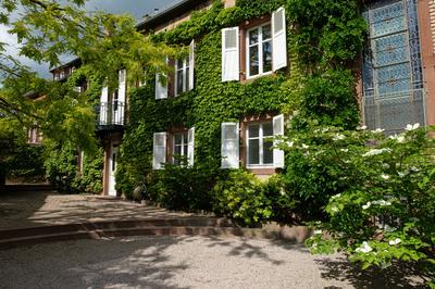 Maison - 500 m² - 9 pièces