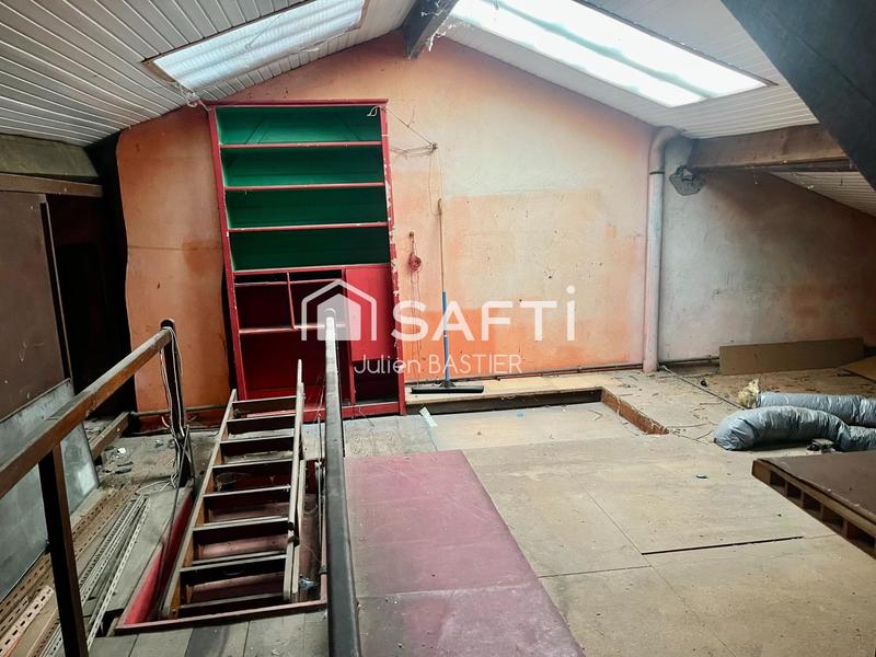 Maison - 180 m² - 6 pièces