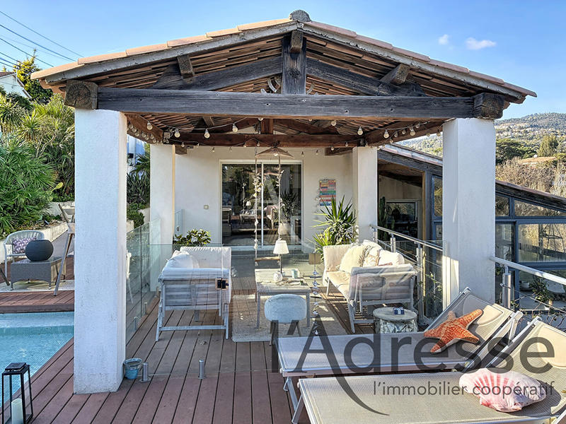 Villa - 202 m² - 5 pièces