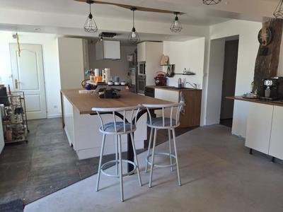Maison de bourg - 196 m² - 5 pièces