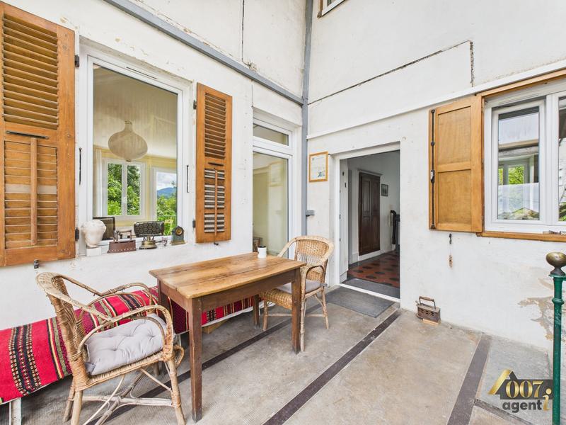 Maison - 121 m² - 8 pièces