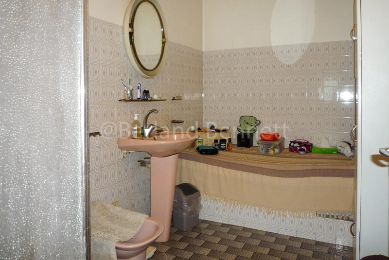 Maison en pierre - 166 m² - 9 pièces