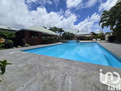 Maison - 127 m² - 5 pièces