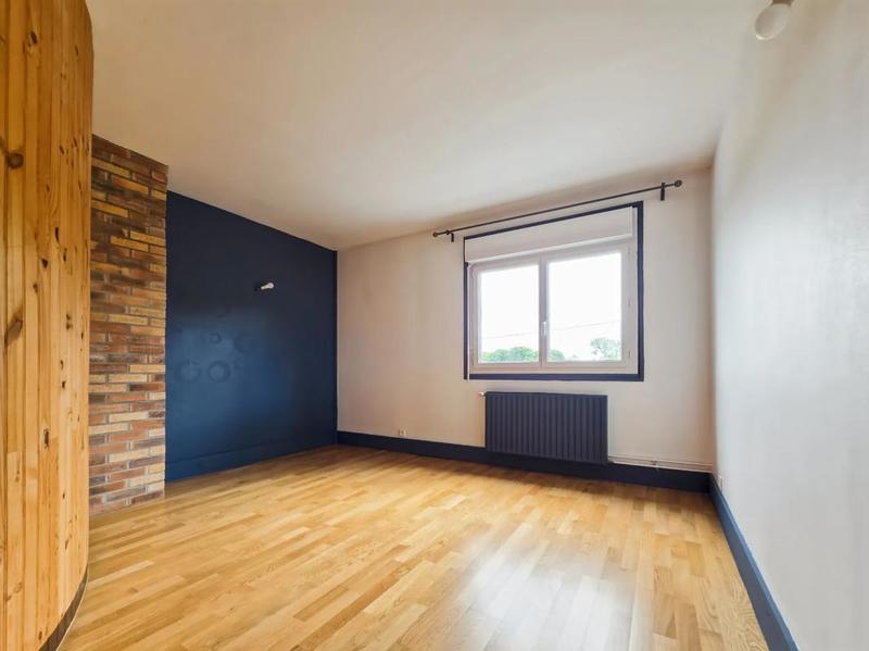 Maison - 200 m² - 8 pièces