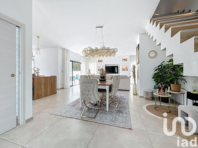 Maison - 144 m² - 5 pièces