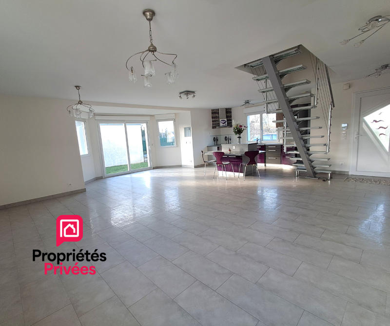 Maison - 225 m² - 6 pièces