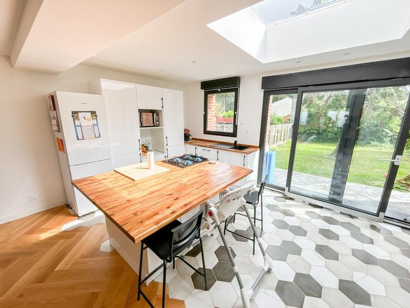 Maison - 120 m² - 5 pièces