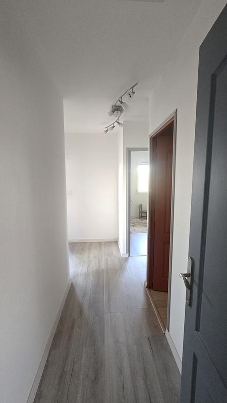 Propriété - 246 m² - 8 pièces