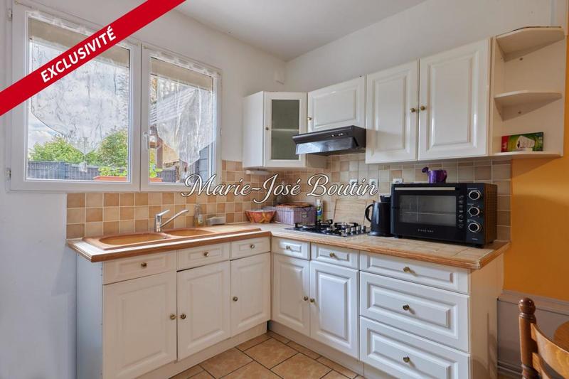 Maison - 280 m² - 13 pièces