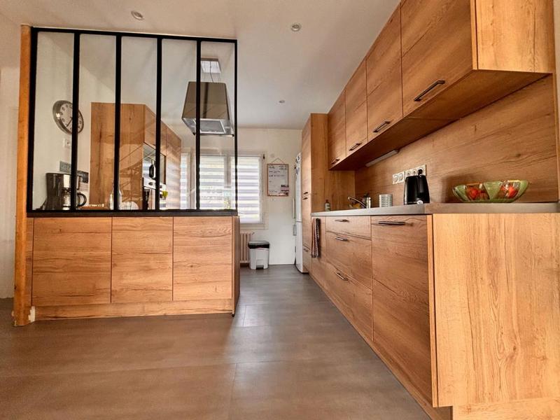 Maison - 86 m² - 4 pièces