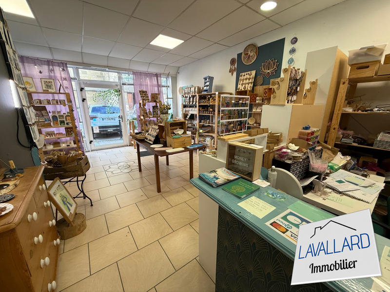 Local commercial - 60 m² - 1 pièce