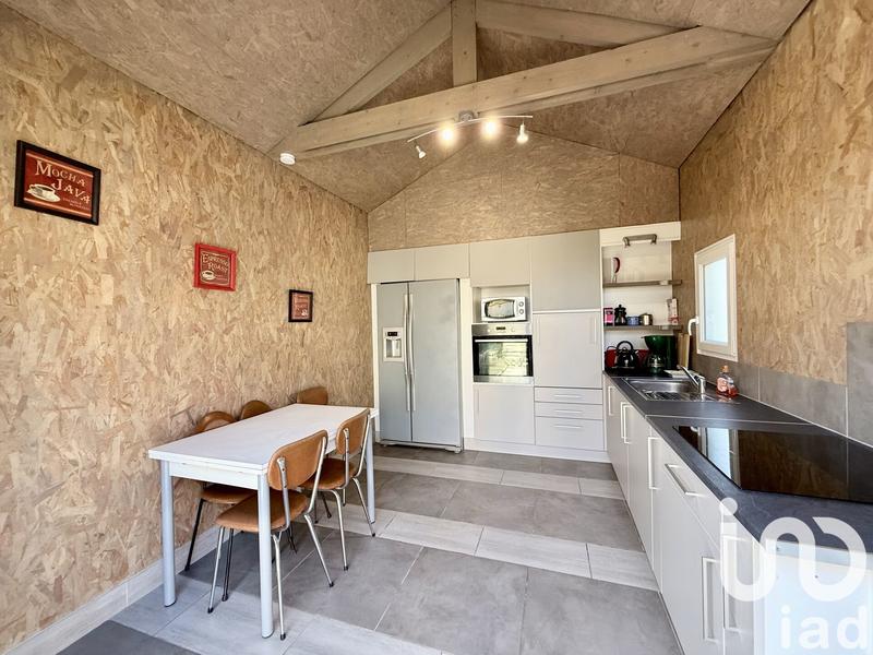 Maison - 210 m² - 8 pièces