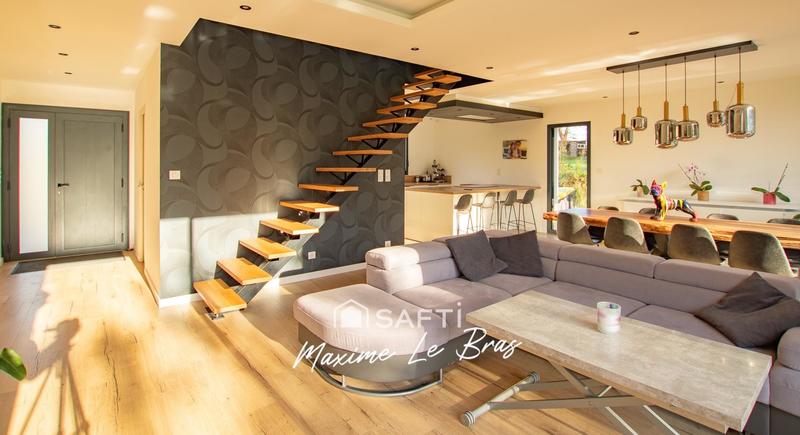 Maison - 163 m² - 6 pièces