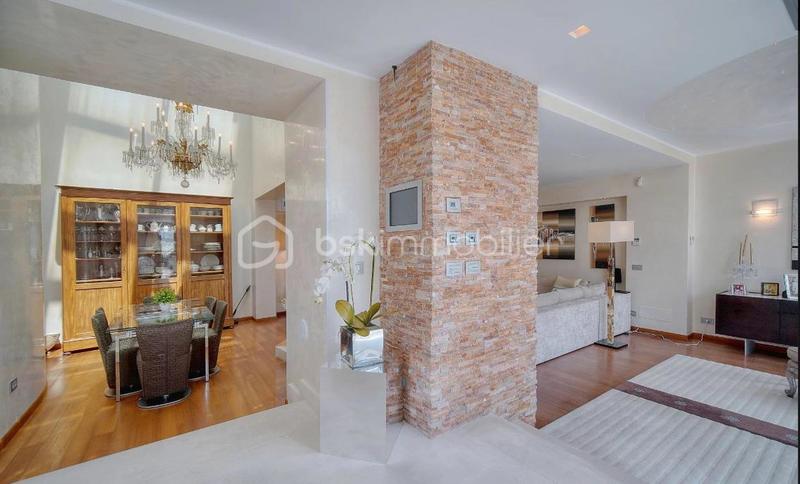 Penthouse - 344 m² - 7 pièces