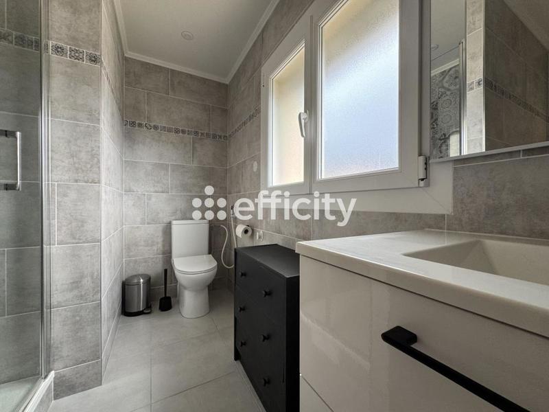 Maison - 151 m² - 5 pièces