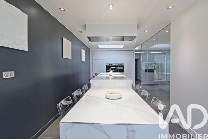 Maison de maîtres - 204 m² - 8 pièces