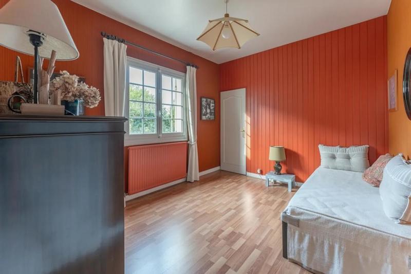 Maison - 211 m² - 6 pièces