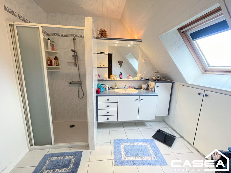 Maison - 180 m² - 5 pièces